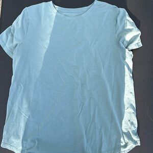 Lululemon t shirt